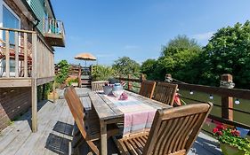 Riverside Escape Iden Rye